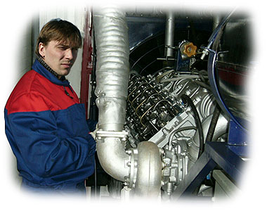 service_man.jpg service_man.jpg
